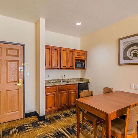 Quality Inn & Suites Lampasas Екстериор снимка
