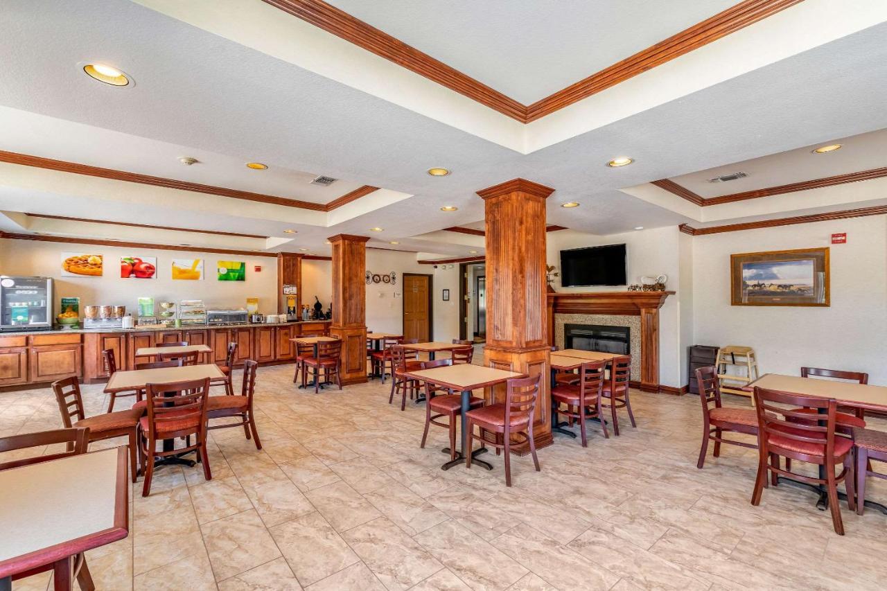 Quality Inn & Suites Lampasas Екстериор снимка