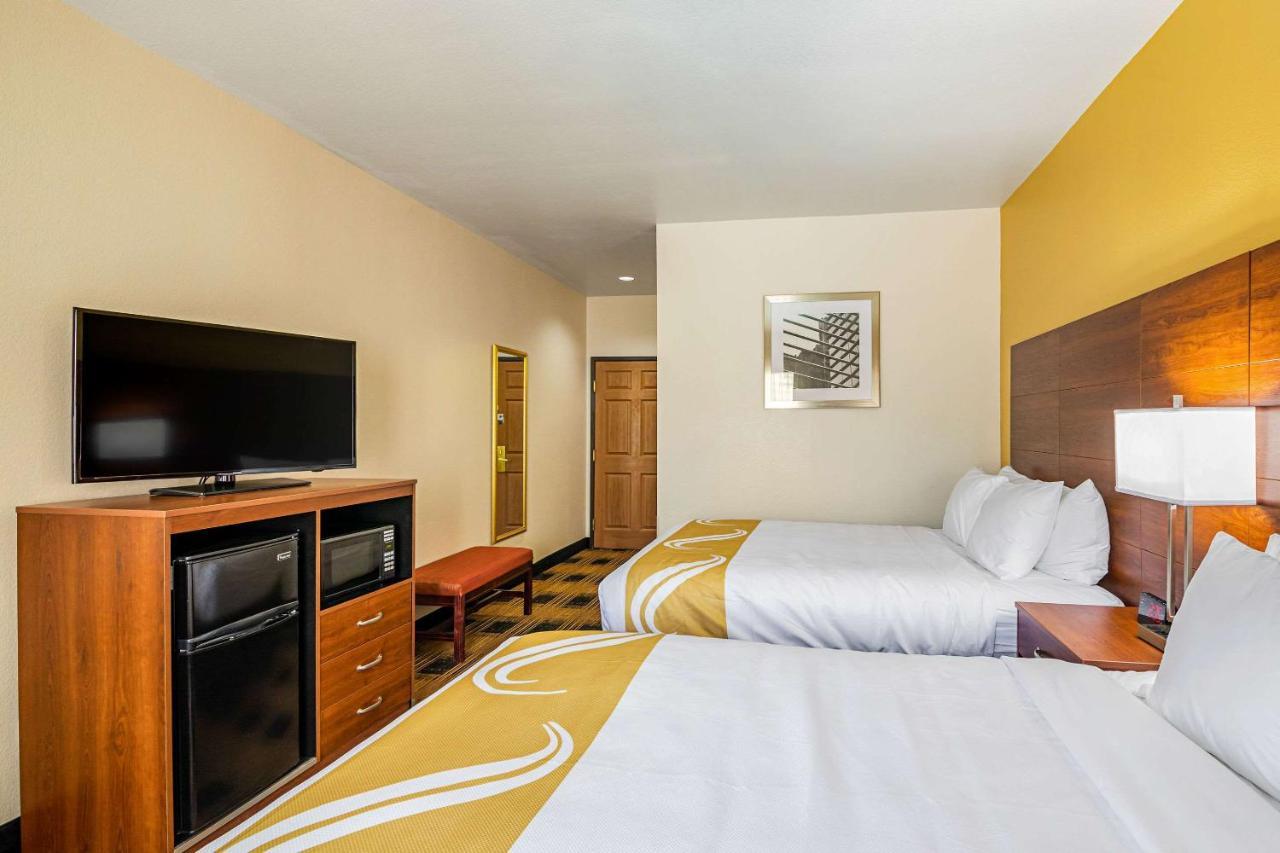 Quality Inn & Suites Lampasas Екстериор снимка