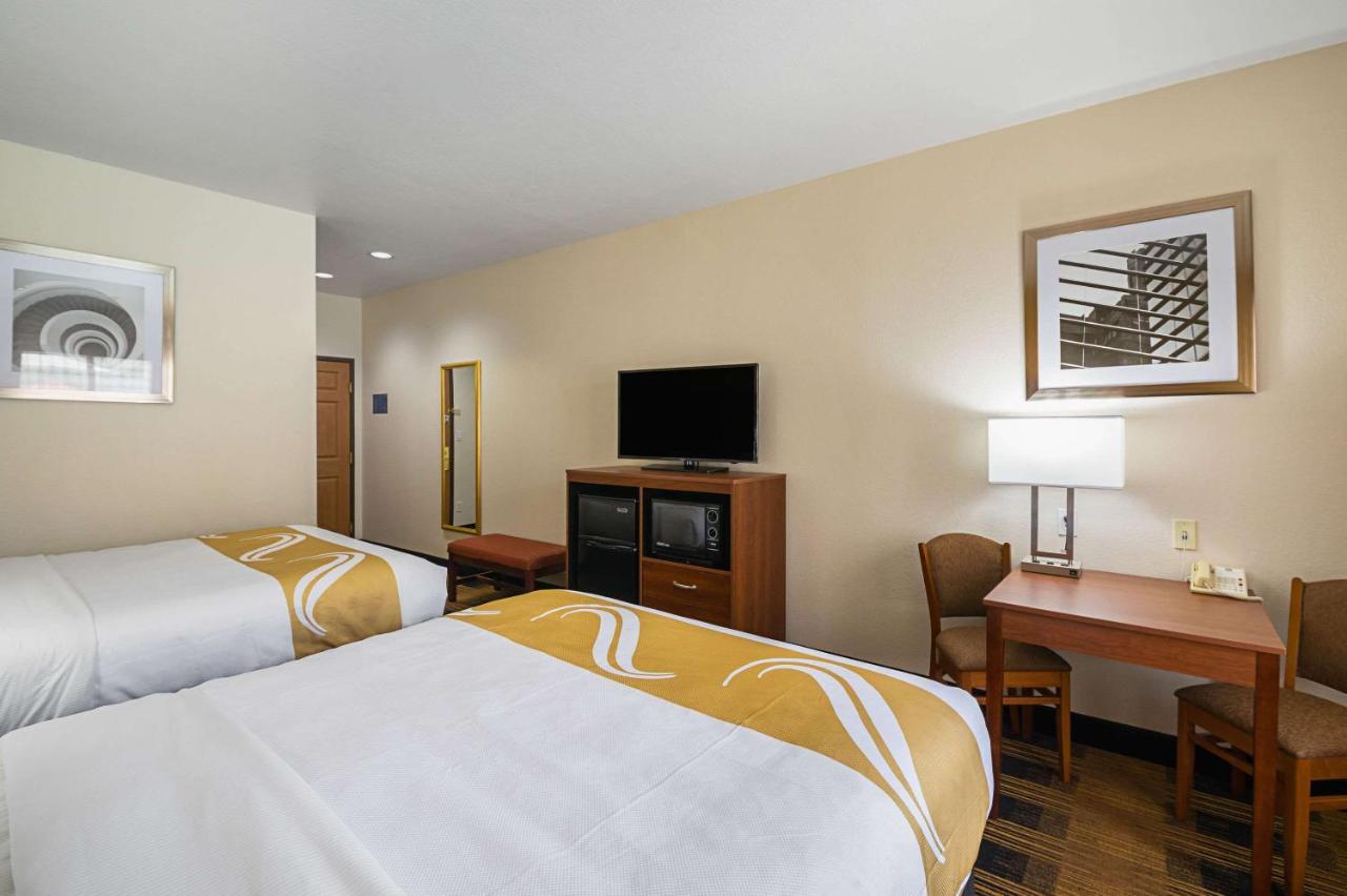 Quality Inn & Suites Lampasas Екстериор снимка