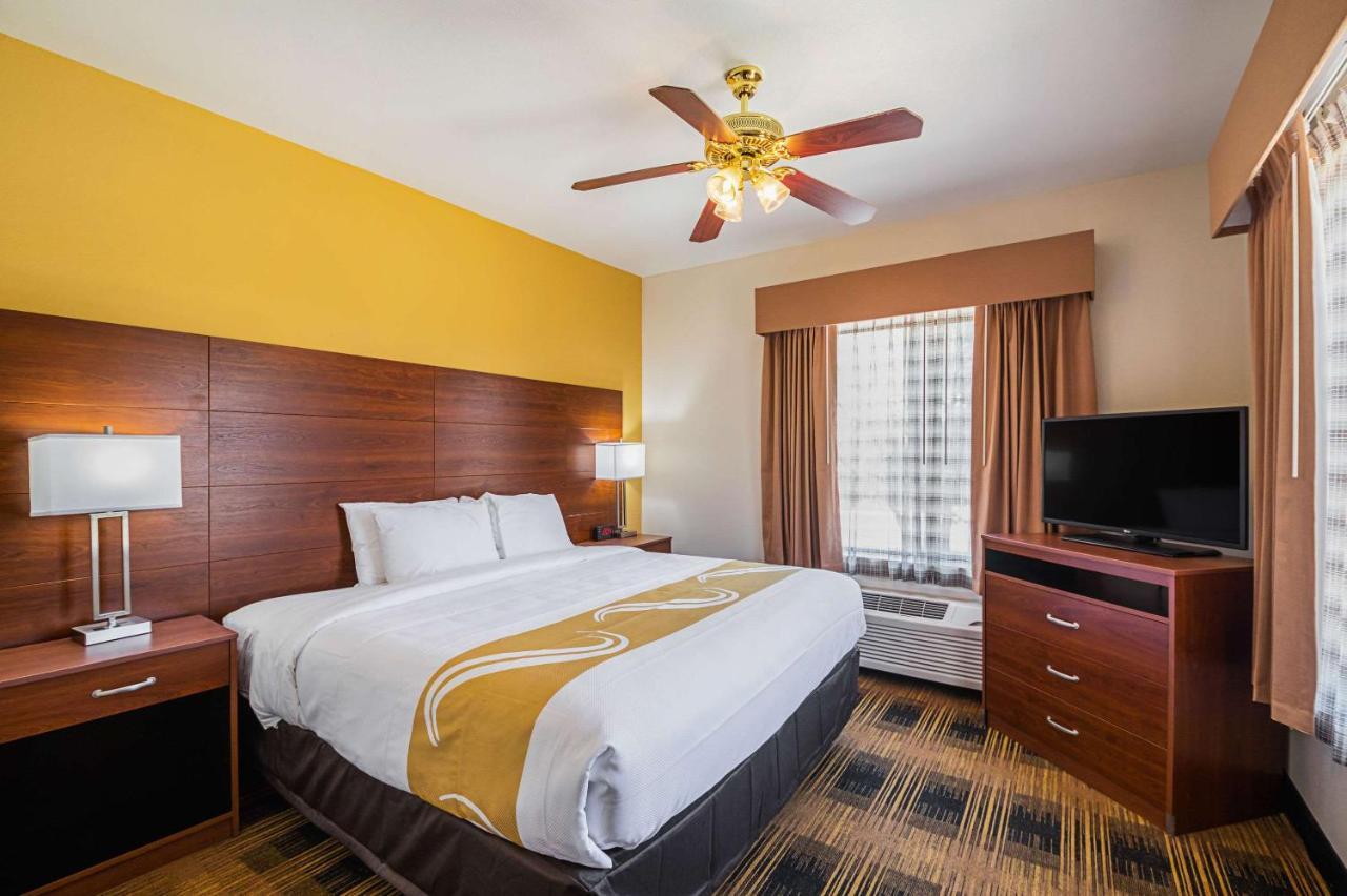 Quality Inn & Suites Lampasas Екстериор снимка