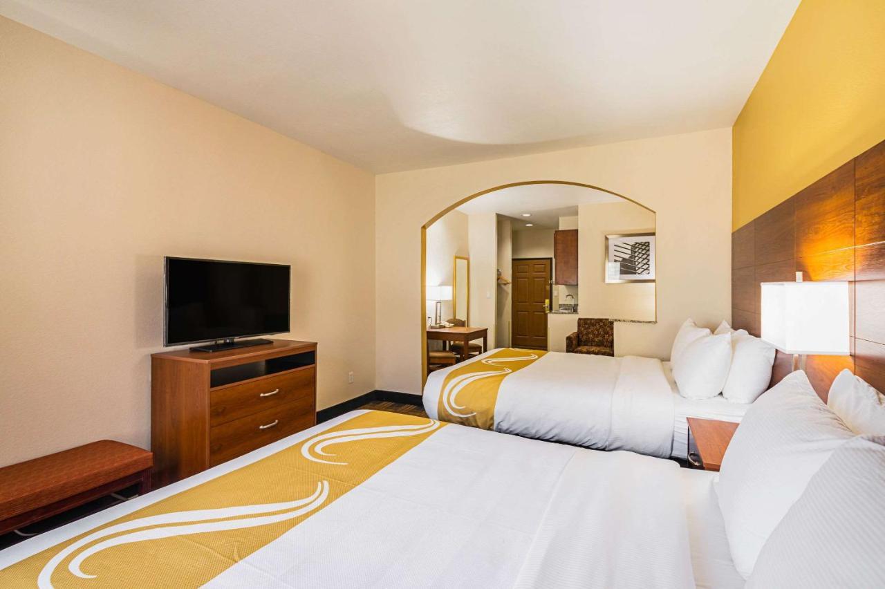 Quality Inn & Suites Lampasas Екстериор снимка