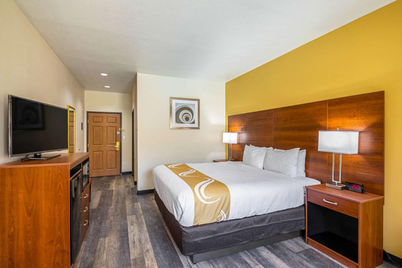 Quality Inn & Suites Lampasas Екстериор снимка
