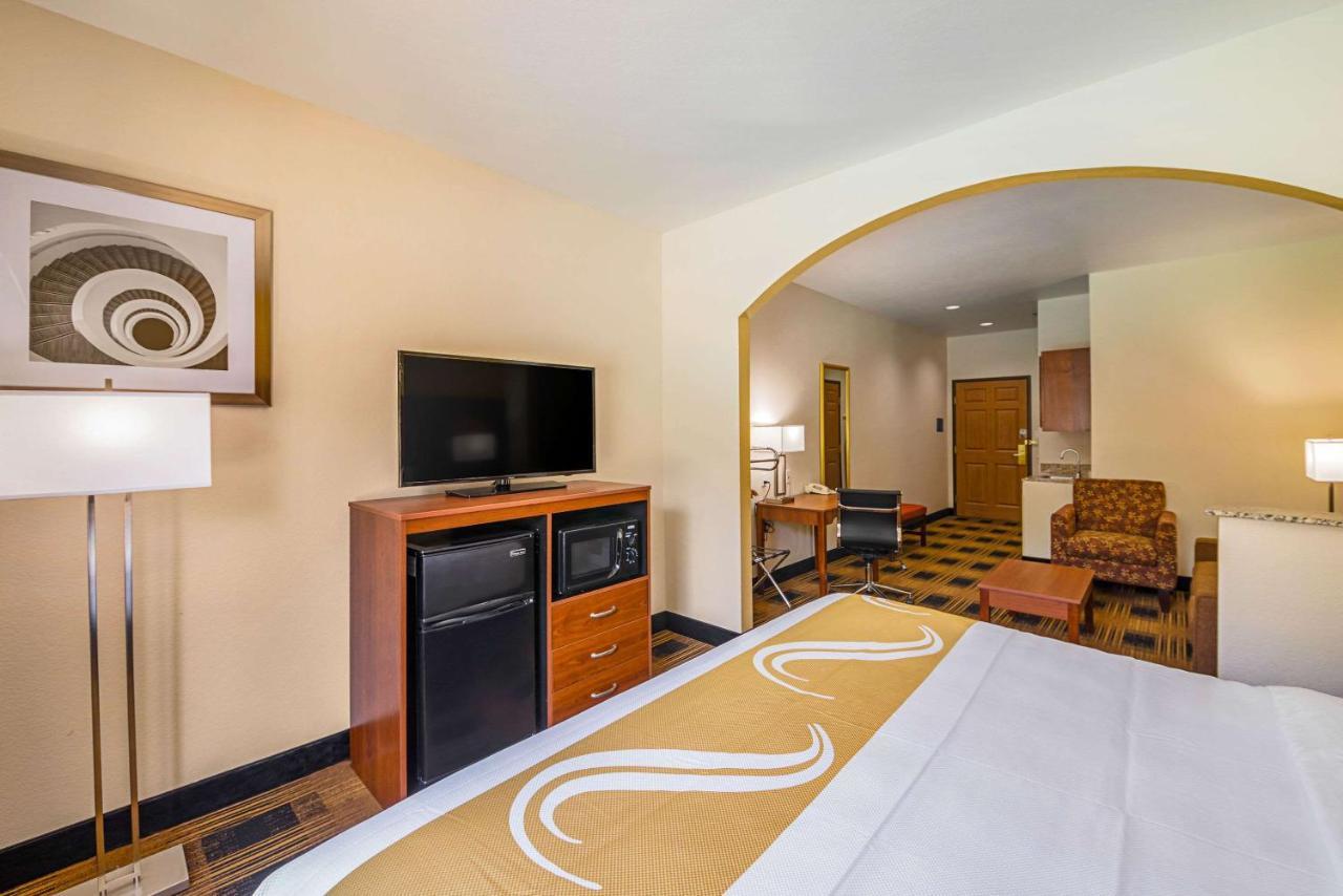 Quality Inn & Suites Lampasas Екстериор снимка